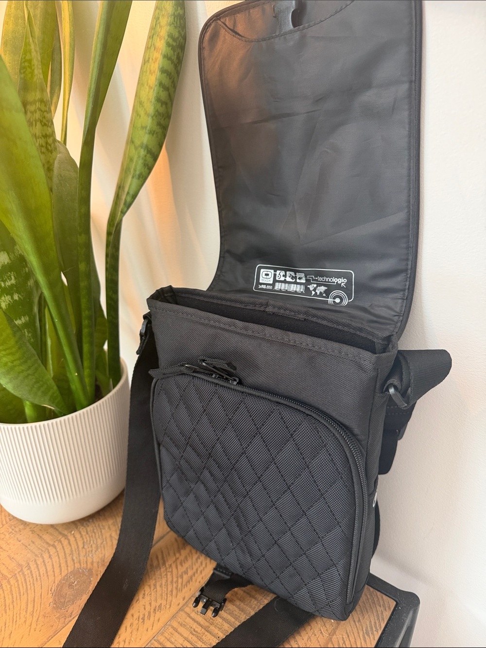 OGIO Module II Tablet Bag (Black) - Picture 6 of 7